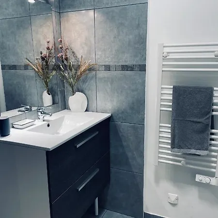 Апартаменты T2 Calme Avec Vue Et Borne De Recharge Sur Demande *