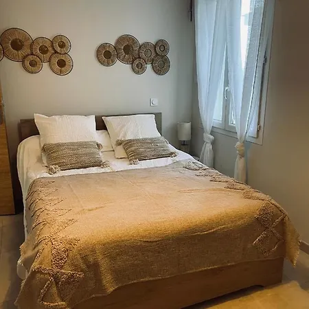 Apartment T2 Calme Avec Vue Et Borne De Recharge Sur Demande Bastia (Corsica)