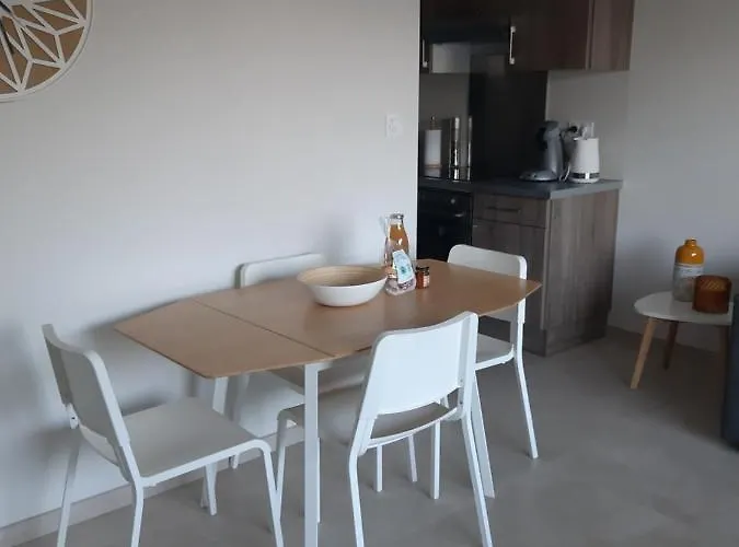 T2 Calme Avec Vue Et Borne De Recharge Sur Demande Apartmán