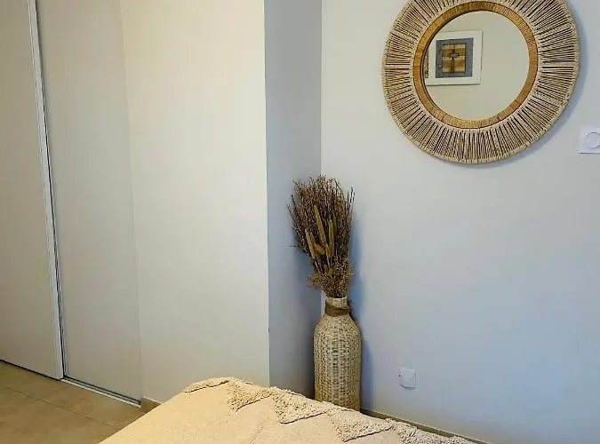 T2 Calme Avec Vue Et Borne De Recharge Sur Demande Apartmán
